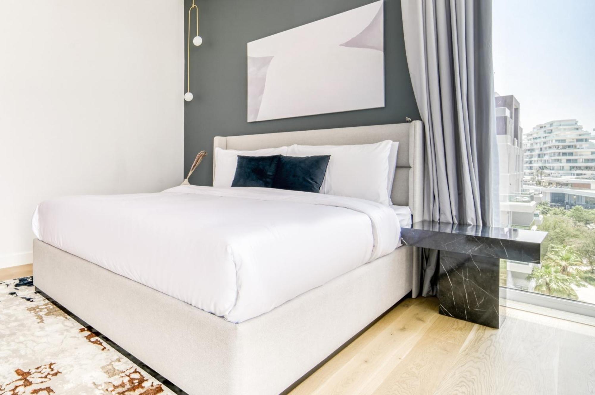 Stella Stays Al-Barari Dubai Room photo